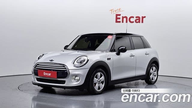 Mini Cooper D 3세대, 2015 1