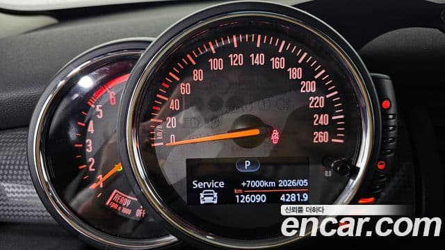 Mini Cooper D 3세대, 2015 8