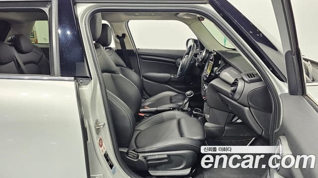 Mini Cooper D 3세대, 2015 10