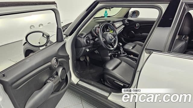 Mini Cooper D 3세대, 2015 11