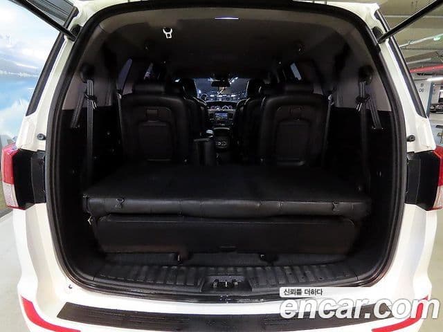 KG모빌리티(SsangYong) Korando 투리스모 4WD outdoor Edition 9인승, 2017 17