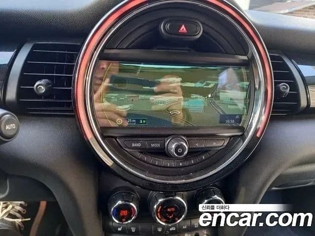 Mini Cooper 3세대, 2018 14