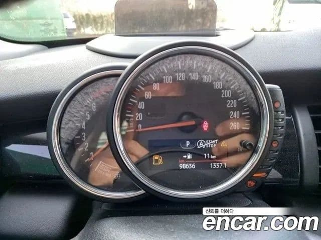 Mini Cooper 3세대, 2018 16