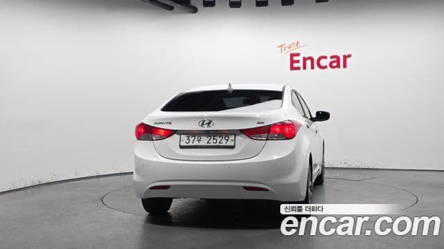 Hyundai Avante MD Premium, 2013 4