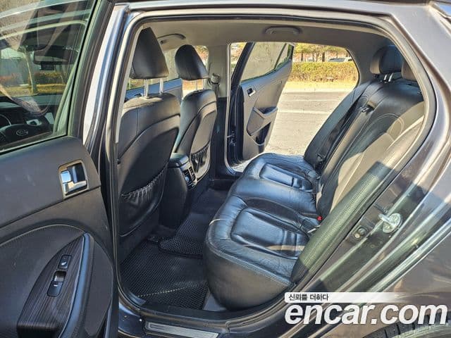 Kia K5 Prestige, 2013 10