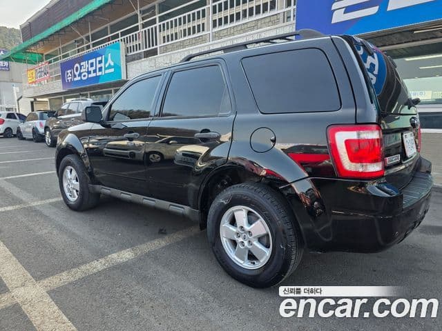 Ford Escape 2세대, 2010 2