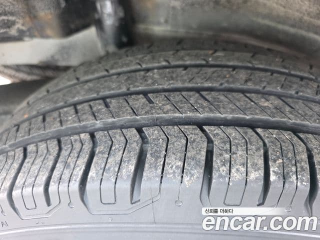 Ford Escape 2세대, 2010 8