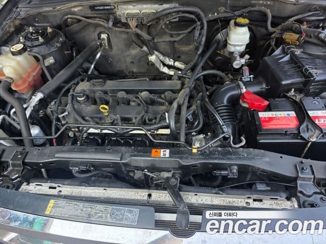 Ford Escape 2세대, 2010 18