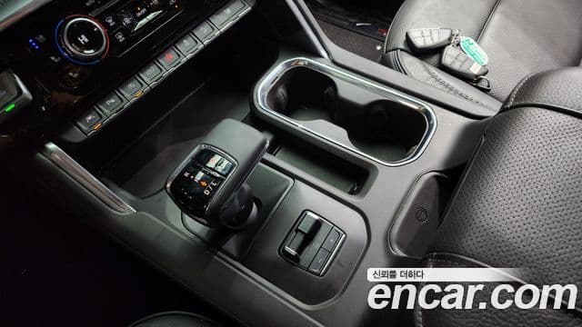 GMC 시에라 드날리-X, 2023 9