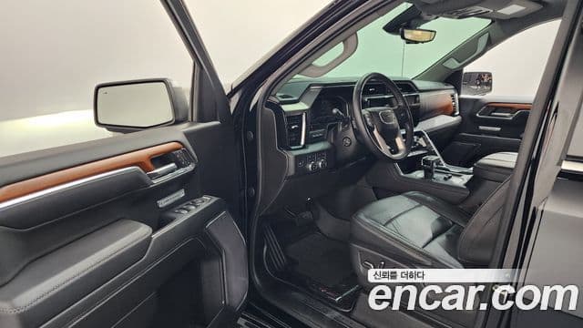 GMC 시에라 드날리-X, 2023 10