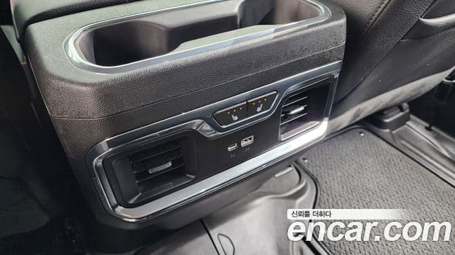 GMC 시에라 드날리-X, 2023 18