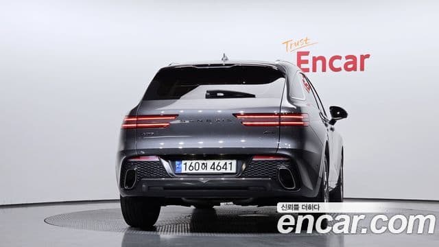Genesis GV70, 2021 4