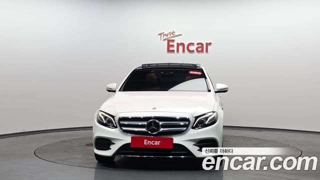 Mercedes-Benz E-класс W213 AMG Line, 2019 3