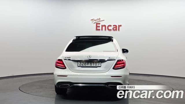 Mercedes-Benz E-класс W213 AMG Line, 2019 4