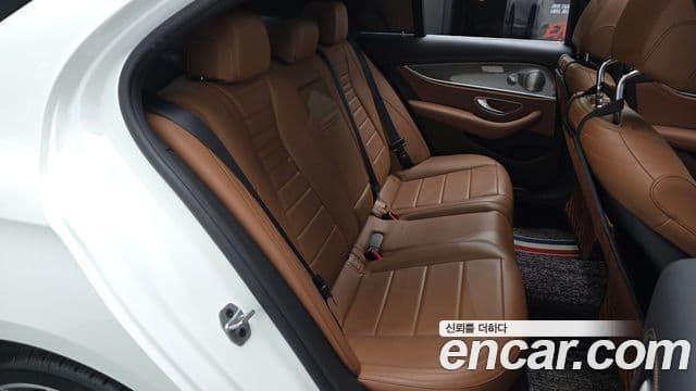 Mercedes-Benz E-класс W213 AMG Line, 2019 11