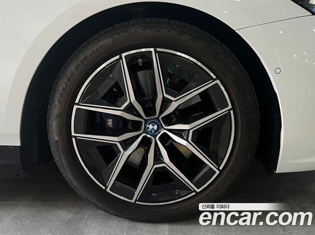 BMW i5 (G60) eDrive 40 M Sport, 2024 все фото