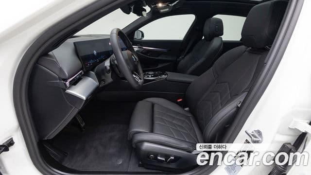 BMW 5시리즈 (G60) 523d M Sport, 2025 11