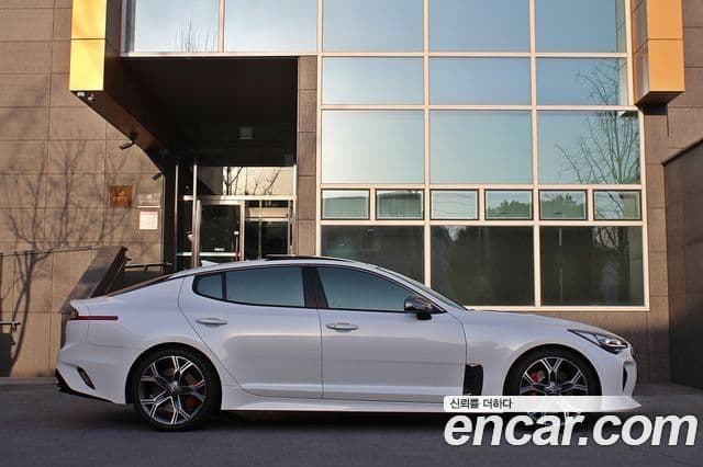 Kia 스팅어 Platinum, 2020 3