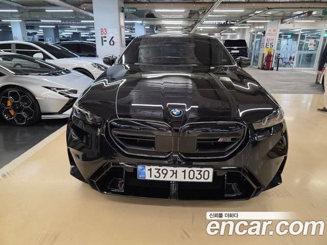 BMW M5 (G90) M5 седан, 2025 1