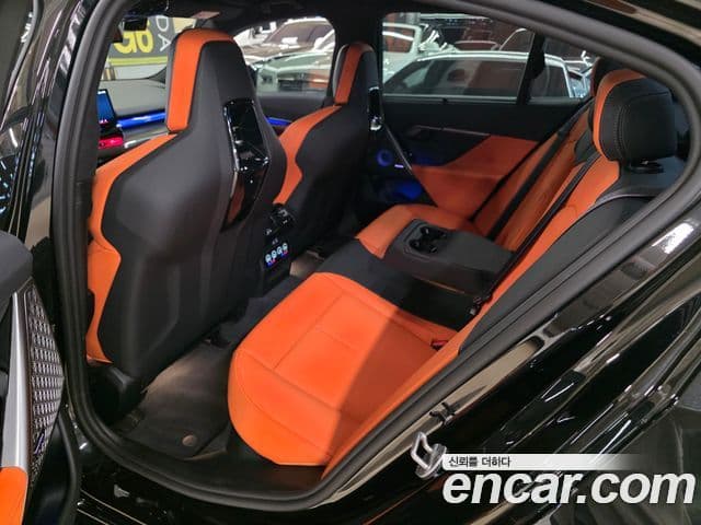 BMW M5 (G90) M5 седан, 2025 9