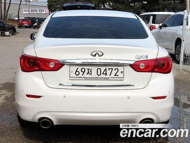 Infiniti Q50 3.5 гибрид Essence, 2016 4