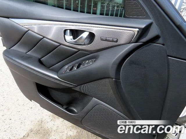 Infiniti Q50 3.5 гибрид Essence, 2016 11