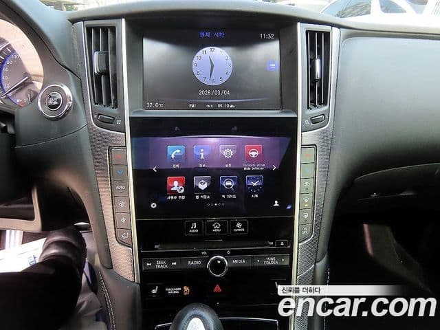 Infiniti Q50 3.5 гибрид Essence, 2016 13