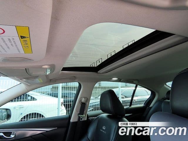 Infiniti Q50 3.5 гибрид Essence, 2016 18