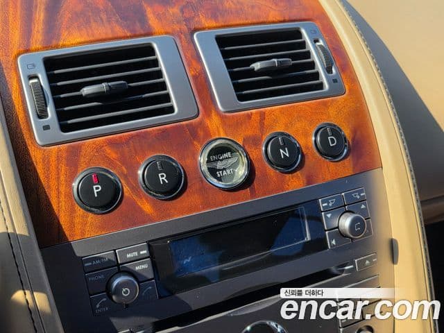 Aston Martin DB9 1세대, 2006 9