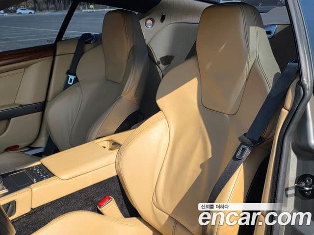 Aston Martin DB9 1세대, 2006 10