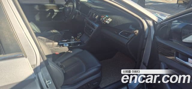 Hyundai LF Sonata Special, 2016 4