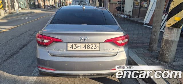 Hyundai LF Sonata Special, 2016 10