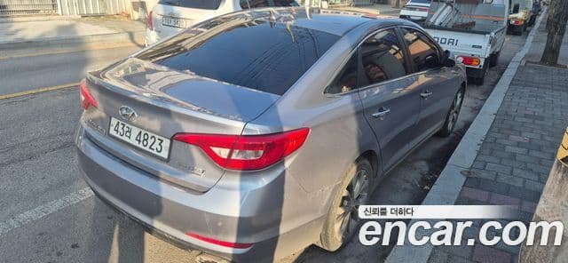 Hyundai LF Sonata Special, 2016 11