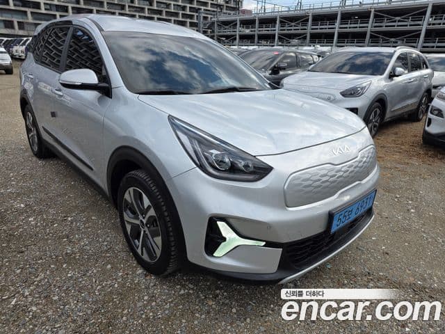 Kia Niro Plus Air, 2023 4