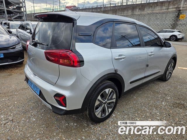 Kia Niro Plus Air, 2023 6