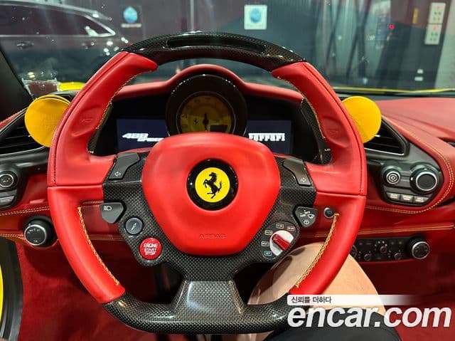 Ferrari 488 스파이더, 2017 12