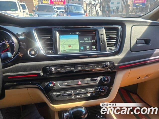 Kia All New Carnival Noblesse, 2016 18