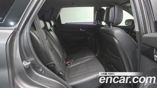 Kia New Sorento R Trendy, 2014 12