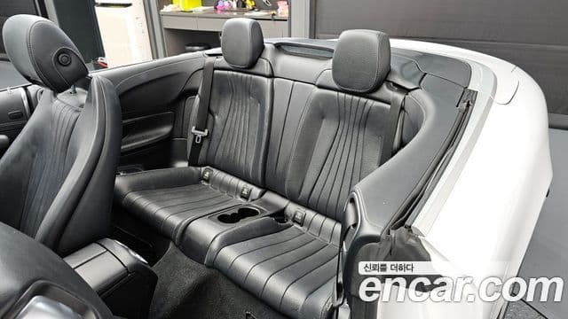 Mercedes-Benz E-класс W213 E220d кабриолет, 2018 12