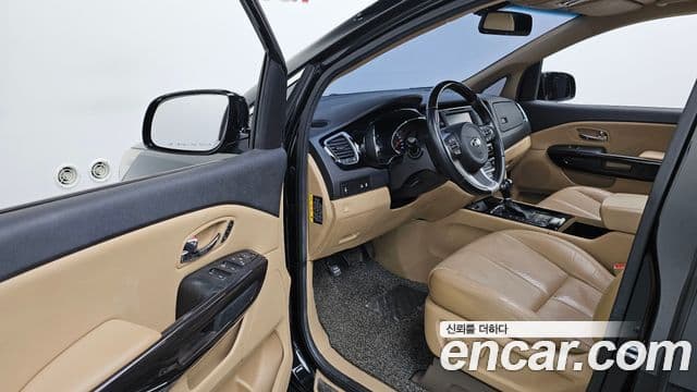 Kia All New Carnival President, 2016 10