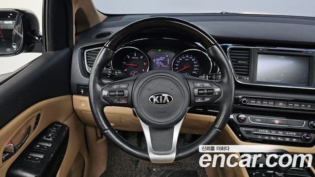 Kia All New Carnival President, 2016 13