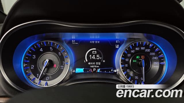 크라이슬러 The / новый New 300C, 2016 8