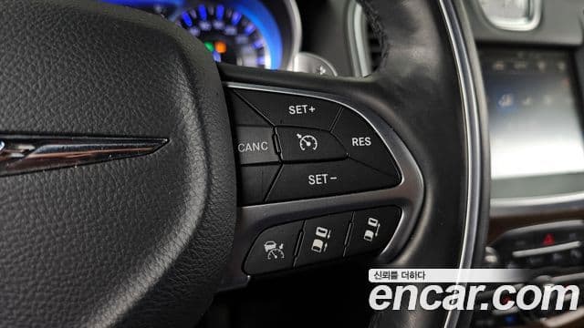 크라이슬러 The / новый New 300C, 2016 17