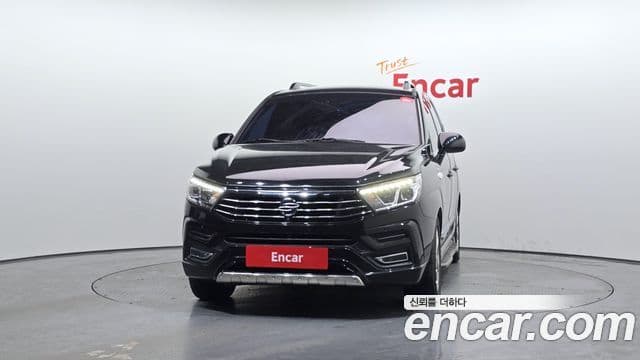 KG모빌리티(SsangYong) Korando 투리스모 4WD RX 9인승, 2018 3