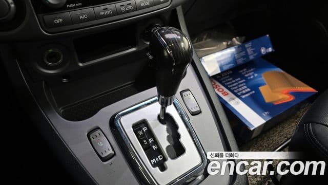 KG모빌리티(SsangYong) Korando 투리스모 4WD RX 9인승, 2018 9