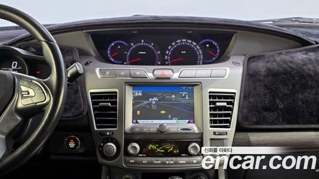 KG모빌리티(SsangYong) Korando 투리스모 4WD RX 9인승, 2018 14