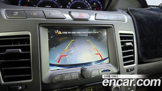 KG모빌리티(SsangYong) Korando 투리스모 4WD RX 9인승, 2018 15