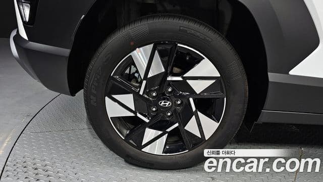 Hyundai Kona гибрид (SX2) Inspiration, 2025 все фото