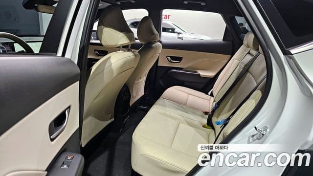 Hyundai Kona гибрид (SX2) Inspiration, 2025 12