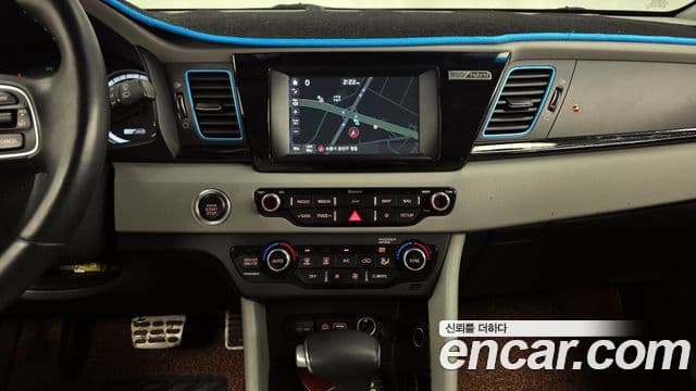 Kia Niro Noblesse, 2018 14